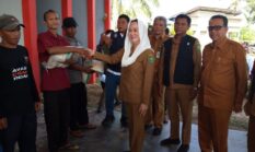 Cen Sui Lan Salurkan Bantuan Beras untuk Keluarga Rawan Pangan di Bunguran Utara