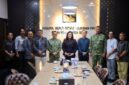 BP Batam melalui Anggota/Deputi Bidang Pelayan Umum, Ariastuty Sirait, menerima kunjungan Kepala Staf Komando Armada (Kaskoarmada) I Tanjungpinang, Laksamana Pertama TNI Dr. Arif Badrudin. Foto: BP Batam 