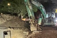 Proses perbaikan kebocoran pipa transmisi di kawasan Simpang Plamo menuju Kepri Mall akhirnya selesai dilakukan.  Foto: Istimewa 