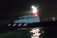 Kapal milik Police Marine Singapura. Foto: Tangkapan Layar akun TikTok @azkaaladric26