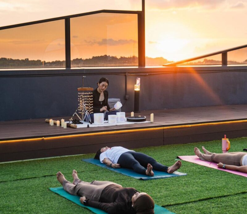 ARTOTEL Batam menyiapkan pengalaman akhir pekan yang memadukan olahraga, kuliner, dan panorama kota dari ketinggian. Foto: INIKEPRI.COM