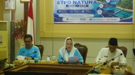 penyelenggaraan High Level Meeting (HLM) Tim Percepatan dan Perluasan Digitalisasi Daerah (TP2DD) Tahun 2026, yang dipimpin langsung oleh Bupati Natuna di Ruang Rapat Lantai II Kantor Bupati. Foto: INIKEPRI.COM