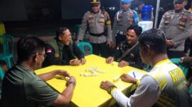 Raja Mustakim meriahkan Turnamen Domino dalam rangka Hari Bhayangkara ke-80 di Natuna. Foto: Istimewa 