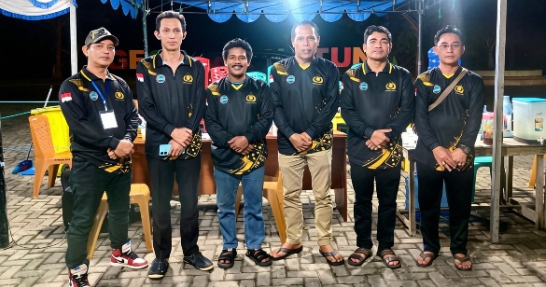 Para jawara di turnamen domino dalam rangka HUT Bhayangkara ke-80. Foto: Istimewa