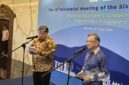 Menteri Koordinator Bidang Perekonomian Airlangga Hartarto (kiri) dan Wakil Perdana Menteri Singapura sekaligus Menteri Perdagangan dan Industri Gan Kim Yong (kanan) saat konferensi pers di Jakarta, Selasa (9/6/2026) Foto: ANTARA/Bayu Saputra