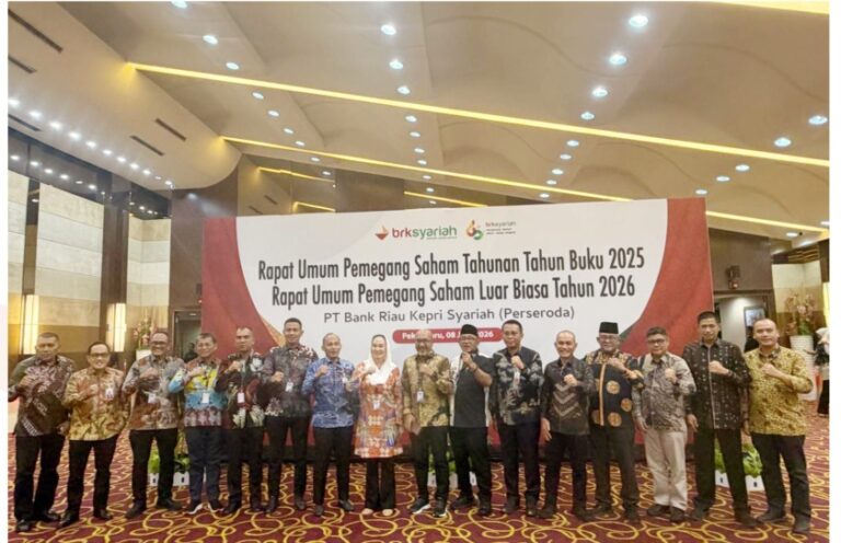 Bupati Cen Sui Lan ikut menghadiri RUPS BRK Syariah tahun buku 2025. Foto: Istimewa