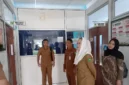Bupati Natuna Cen Sui Lan saat mengunjungi melakukan kantor di kawasan pusat pemerintahan Kabupaten Natuna, yang terletak di kawasan Jalan Batu Sisir, Bukit Arai, Ranai. Foto: Batampos