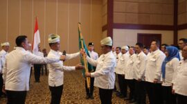 Ketua Umum KADIN Anindya Novyan Bakrie mengukuhkan Dewan Pengurus Kamar Dagang dan Industri (KADIN) Provinsi Kepulauan Riau Masa Bakti 2026–2031 di di Aula Wan Seri Beni, Dompak, Tanjungpinang, Seasa (16/6/2026). Dewan Pengurus KADIN Kepri 2026-2031 dipimpin Ir Mustava. Foto: KepriProv 