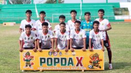 Tim Sepakbola Tanjungpinang menang di laga perdana POPDA Kepri 2026. Foto: INIKEPRI.COM