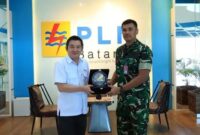 Komandan Lanud Hang Nadim, Letkol Pnb Indra Alexander Yosef Lessy, M.M.D.S., melakukan kunjungan kehormatan (courtesy call) ke Direktur Utama PLN Batam, Kwin Fo, Selasa (7/7/2026) di Kantor PLN Batam, Batam Center, Kota Batam. Foto: INIKEPRI.COM/Istimewa 