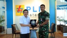 Komandan Lanud Hang Nadim, Letkol Pnb Indra Alexander Yosef Lessy, M.M.D.S., melakukan kunjungan kehormatan (courtesy call) ke Direktur Utama PLN Batam, Kwin Fo, Selasa (7/7/2026) di Kantor PLN Batam, Batam Center, Kota Batam. Foto: INIKEPRI.COM/Istimewa