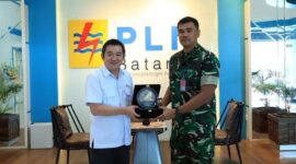 Komandan Lanud Hang Nadim, Letkol Pnb Indra Alexander Yosef Lessy, M.M.D.S., melakukan kunjungan kehormatan (courtesy call) ke Direktur Utama PLN Batam, Kwin Fo, Selasa (7/7/2026) di Kantor PLN Batam, Batam Center, Kota Batam. Foto: INIKEPRI.COM/Istimewa 