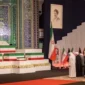 Upacara pemakaman kenegaraan diadakan untuk mendiang Pemimpin Tertinggi Iran Ali Khamenei, yang tewas dalam serangan yang dilancarkan oleh AS dan Israel pada 28 Februari, di Masjid Imam Khomeini Mosalla di Teheran, Iran. Foto: Reuters 