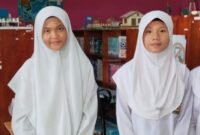 Annisa Aurelia dan Kayyisah Assyfathul Haifa, berhasil lolos ke Olimpiade Sains Nasional (OSN) Matematika Tingkat Provinsi Kepulauan Riau setelah melewati seleksi tingkat Kabupaten Lingga. Foto: INIKEPRI.COM