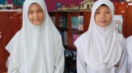 Annisa Aurelia dan Kayyisah Assyfathul Haifa, berhasil lolos ke Olimpiade Sains Nasional (OSN) Matematika Tingkat Provinsi Kepulauan Riau setelah melewati seleksi tingkat Kabupaten Lingga. Foto: INIKEPRI.COM