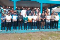 Bupati Natuna, Cen Sui Lan, secara resmi membuka Turnamen Antar Desa dalam rangka Hari Ulang Tahun (HUT) ke-108 Desa Kelanga di Lapangan Sepak Bola Desa Kelanga, Kecamatan Bunguran Timur Laut. Foto: MANDALAPOS