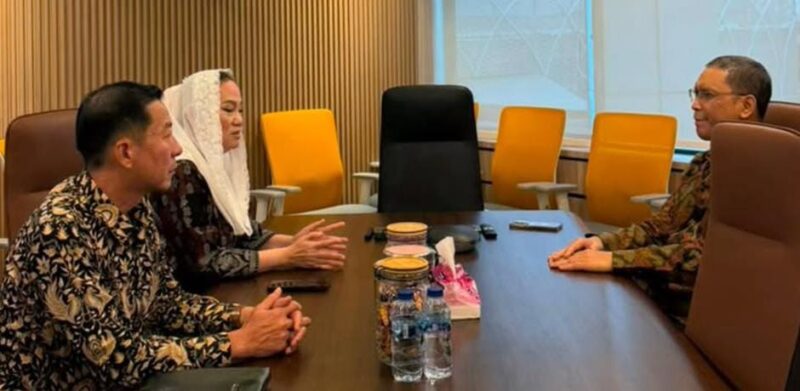 Bupati Natuna, Cen Sui Lan, audiensi ke Rumah Sakit Orthopedi (RSO) Kementerian Kesehatan (Kemenkes) RI guna mengoptimalkan pelayanan kesehatan di RSUD Natuna. Foto: INIKEPRI.COM