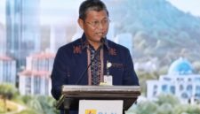 Sekretaris Daerah Kota Batam, Firmansyah, saat menghadiri kunjungan kerja Duta Besar Swedia untuk Indonesia, H.E. Daniel Blockert, sekaligus menyaksikan penandatanganan Perjanjian Jual Beli Tenaga Listrik (PJBTL) PLTGU Batam 3 dan Batam 4 di Auditorium Tanjung Kasam, Kantor Korporat PLN Batam, Kamis (16/7/2026). Foto: INIKEPRI.COM/Media Center Batam