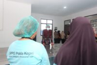Anwar Anas meninjau SPPG Polda Kepri. Foto: INIKEPRI.COM