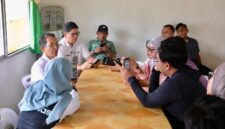 Wali Kota Batam Amsakar Achmad saat memberikan keterangan kepada awak media. Foto: INIKEPRI.COM/Media Center Batam