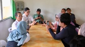 Wali Kota Batam Amsakar Achmad saat memberikan keterangan kepada awak media. Foto: INIKEPRI.COM/Media Center Batam 