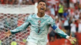 Cristiano Ronaldo menjadi atlet berpenghasilan tertinggi di dunia. Foto: AP