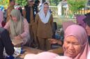 Bupati Natuna Cen Sui Lan di Pasar Murah. Foto: INIKEPRI.COM