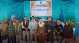 Bupati Natuna Cen Sui Lan menyalurkan Bantuan Beras Cadangan Pemerintah Daerah (BCPD) Tahun 2026 kepada masyarakat Kecamatan Bunguran Barat. Foto: INIKEPRI.COM/NatunaKab 