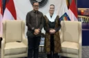 Bupati Natuna Cen Sui Lan saat bertemu Wamendagri Bima Arya Sugiarto beberapa hari lalu di Jakarta dalam rangka meminta rekomendasi dan dukungan untuk memajukan Natuna. Foto: Istimewa