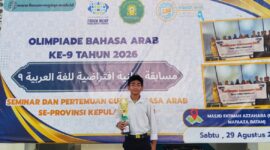 siswa MTs Darul Iman, Pondok Pesantren Darul Iman. Zaky Zuhair, siswa kelas IX, berhasil meraih juara III dalam Olimpiade Bahasa Arab Ke-9 Tahun 2026. Foto: INIKEPRI.COM