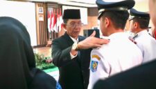 Wali Kota Batam, Amsakar Achmad, melantik sejumlah pejabat di lingkungan Pemko Batam di Kantor Wali Kota Batam. Foto: INIKEPRI.COM/Media Center Batam