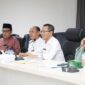 Wali Kota Batam, Amsakar Achmad, ketika mengikuti penilaian pemerintah daerah berprestasi dalam implementasi Program 3 Juta Rumah secara virtual dari Kantor Wali Kota Batam. Foto: INIKEPRI.COM/Media Center Batam 