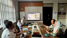 Cen Sui Lan menggelar rapat khusus bersama Kepala Balai Pelaksanaan Jalan Nasional (BPJN) Kepulauan Riau, Direktorat Jenderal Bina Marga Kementerian Pekerjaan Umum (PU), beserta jajaran pejabat utama BPJN. Foto: Istimewa 