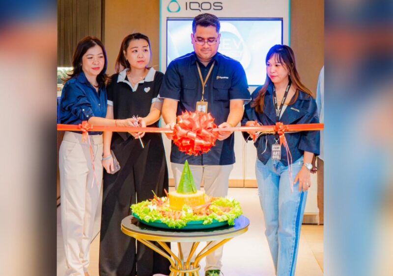 Opening outlet IQOS di ARTOTEL Batam. Foto: INIKEPRI.COM