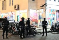 Penggrebekan Gelanggang Permainan di Kota Batam oleh Bareskrim Polri. Foto: INIKEPRI.COM