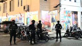 Penggrebekan Gelanggang Permainan di Kota Batam oleh Bareskrim Polri. Foto: INIKEPRI.COM