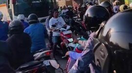 Kemacetan di ruas jalan Marina. Foto: INIKEPRI.COM