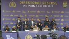 Polda Metro Jaya bersama Ditjen Pajak mengungkap sindikat produksi dan peredaran materai palsu. Praktik kejahatan ini berpotensi merugikan keuangan negara hingga mencapai Rp1 triliun. Foto: Istimewa