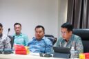 Kepala Disnaker Batam, Yudi Suprapto, memimpin pertemuan bersama APINDO dan perwakilan 15 perusahaan besar di Kota Batam. Foto: INIKEPRI.COM/Media Center Batam 
