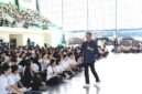 Wali Kota Batam Amsakar Achmad saat menghadiri Program Pengenalan Kehidupan Kampus bagi Mahasiswa Baru (PKKMB) UIB Tahun Akademik 2026/2027 di Sport Hall UIB. Foto: INIKEPRI.COM/Media Center Batam 