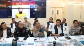 Polresta Barelang menggelar konferensi pers pengungkapan tindak pidana pembunuhan yang terjadi di wilayah Kecamatan Sekupang, Kota Batam. Foto: INIKEPRI.COM