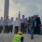 Wamenlu RI didampingi Bupati Natuna Cen Sui Lan meninjau pembangunan pasar JICA. Foto: Istimewa 