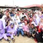 Wali Kota Batam, Amsakar Achmad, bersama peserta Nostalgia di Nongsa di Kompleks Ruko Summerland, Kelurahan Batu Besar, Kecamatan Nongsa. Foto: INIKEPRI.COM/Media Center Batam 