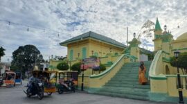 Masjid Sultan Riau di Penyengat. Foto: Istimewa 