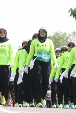 156 Regu Srikandi Meriahkan Gerak Jalan Proklamasi 8 Km di Tanjungpinang