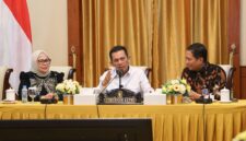 Gubernur Kepri Ansar Ahmad saat memimpin Rapat Koordinasi Kredit Perumahan di Gedung Daerah, Tanjungpinang. Foto: INIKEPRI.COM