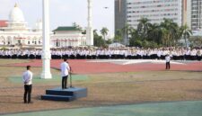 Amsakar saat memimpin apel gabungan jajaran Pemko Batam dan BP Batam. Foto: INIKEPRI.COM