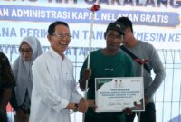 Peluncuran Tim Percepatan Administrasi Kerja Kapal Nelayan Gratis (Cakalang) oleh Wali Kota Batam sekaligus Kepala BP Batam, Amsakar Achmad, di Kampung Nelayan Merah Putih (KNMP), Kelurahan Kasu. Foto: INIKEPRI.COM/Media Center Batam 