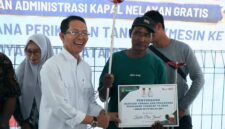 Peluncuran Tim Percepatan Administrasi Kerja Kapal Nelayan Gratis (Cakalang) oleh Wali Kota Batam sekaligus Kepala BP Batam, Amsakar Achmad, di Kampung Nelayan Merah Putih (KNMP), Kelurahan Kasu. Foto: INIKEPRI.COM/Media Center Batam 