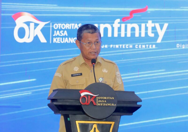 Sekda Batam, Firmansyah, menyampaikan sambutan saat menghadiri DFL di Politeknik Negeri Batam, Senin (31/8/2026). Foto: INIKEPRI.COM/Media Center Batam